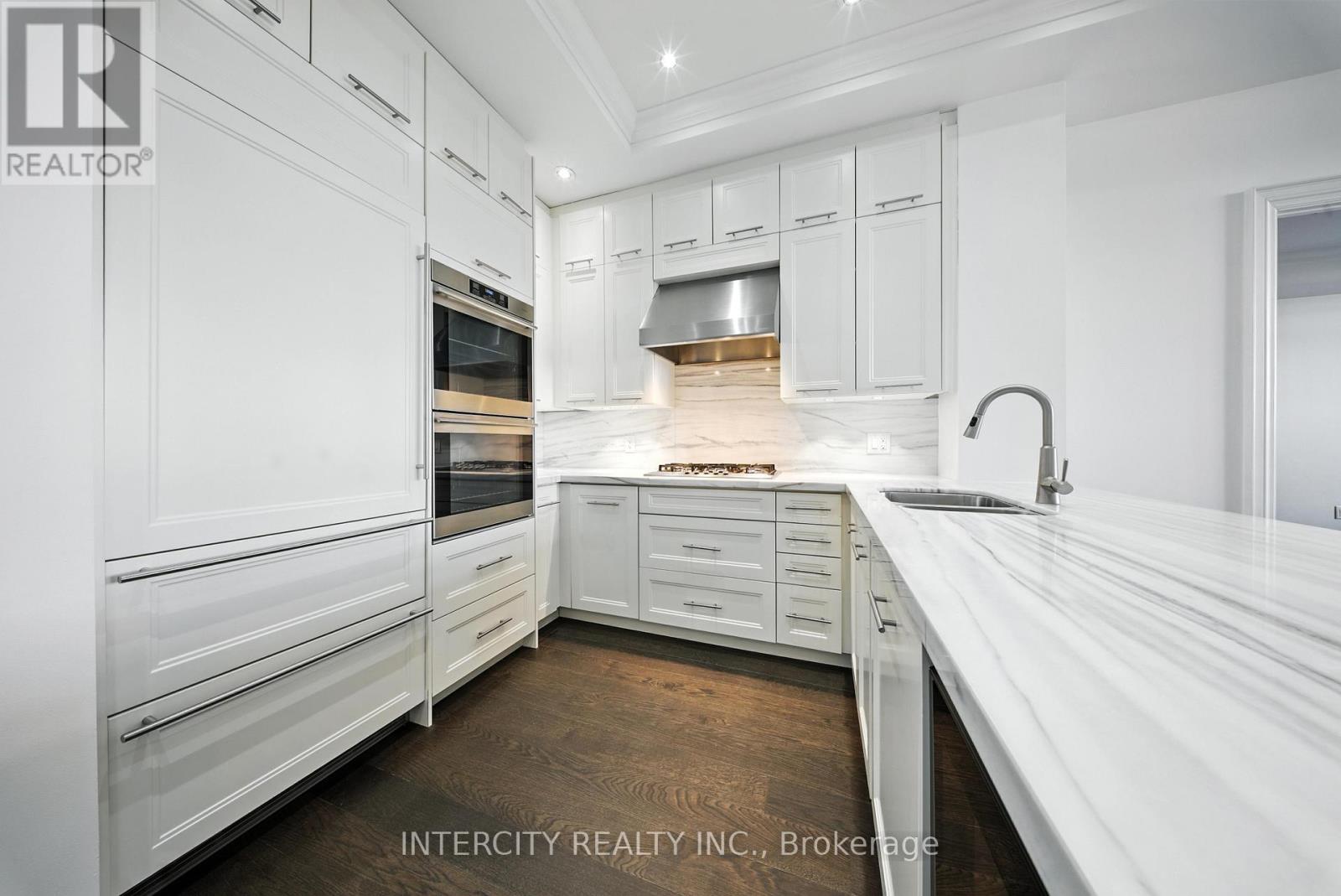 Ph15 - 7608 Yonge Street, Vaughan, Ontario  L4J 0J5 - Photo 4 - N12538754