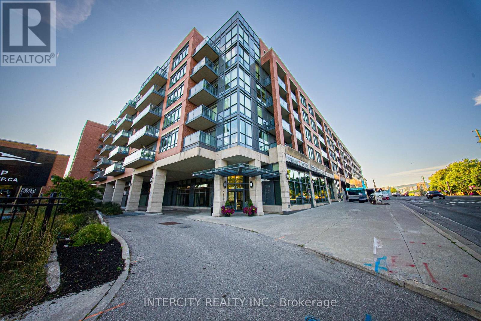 Ph15 - 7608 Yonge Street, Vaughan, Ontario  L4J 0J5 - Photo 46 - N12538754