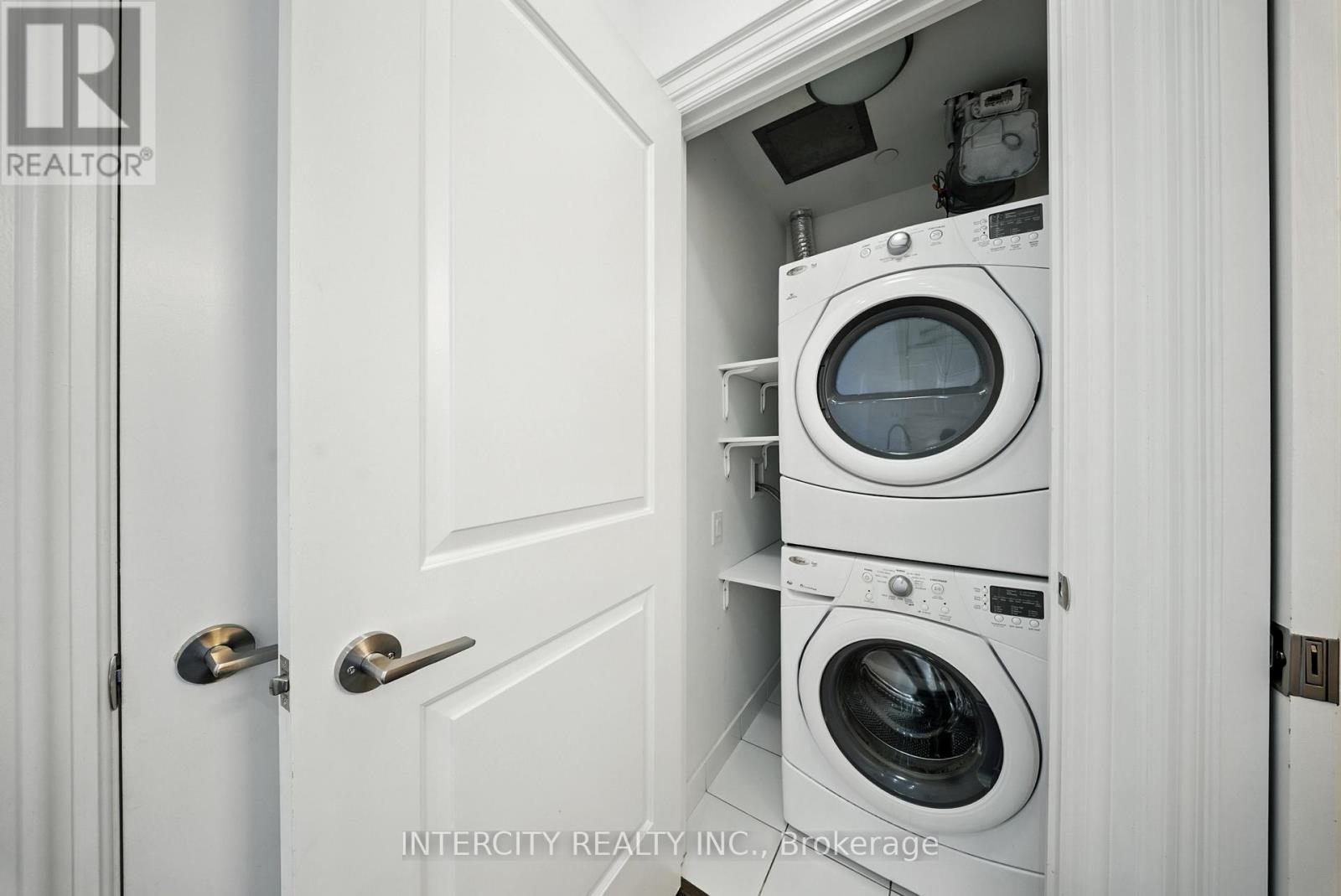 Ph15 - 7608 Yonge Street, Vaughan, Ontario  L4J 0J5 - Photo 7 - N12538754