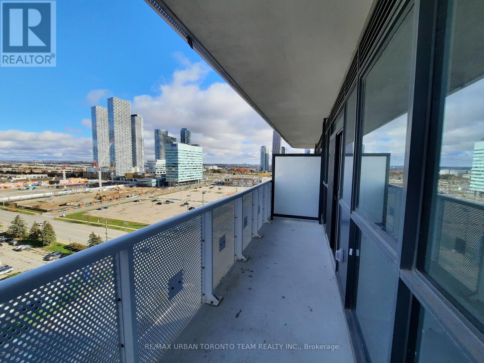 1503 - 8 Interchange Way, Vaughan, Ontario  L4K 5Z7 - Photo 10 - N12538788