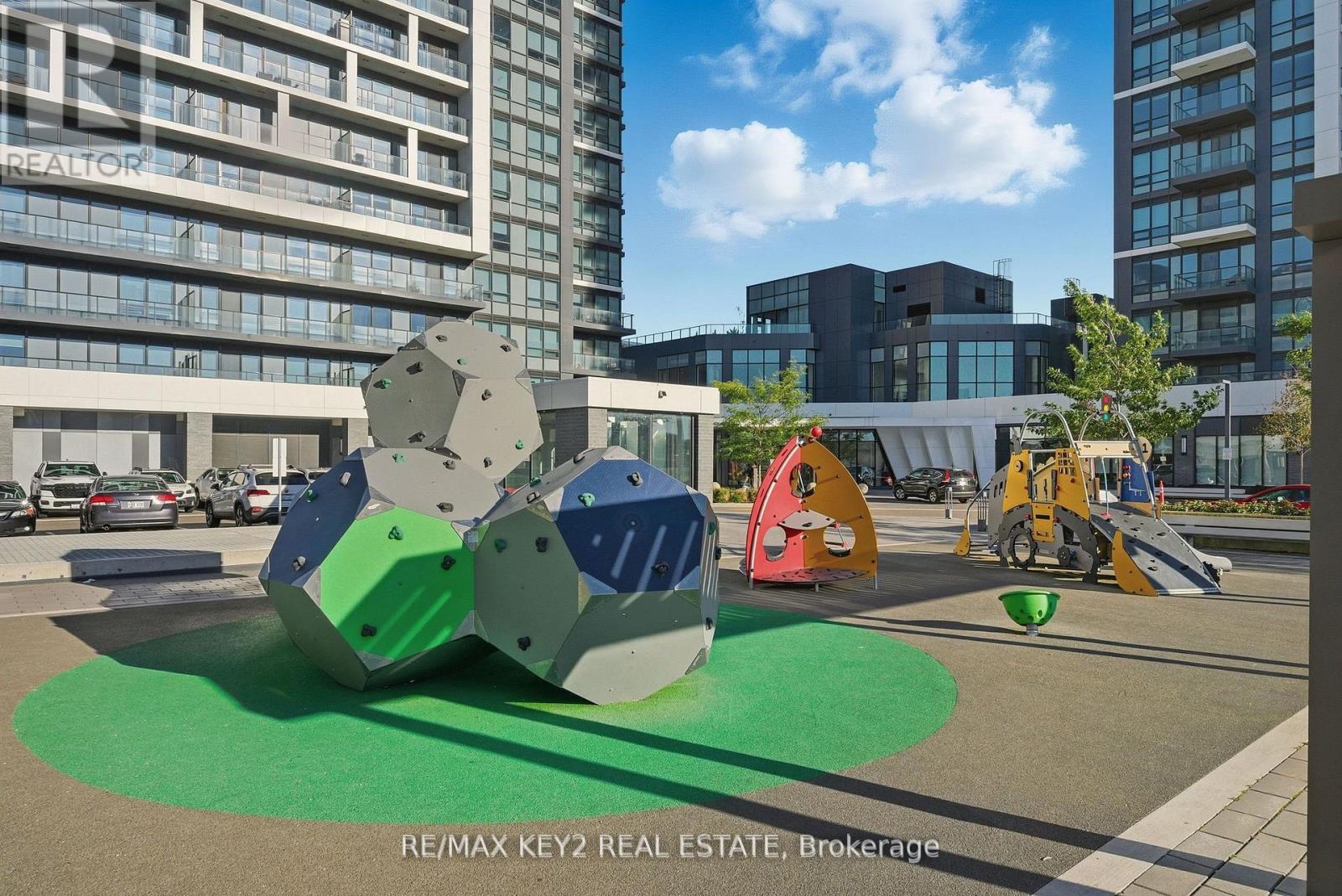 601 - 38 Water Walk Drive, Markham, Ontario  L3R 6M8 - Photo 33 - N12538828