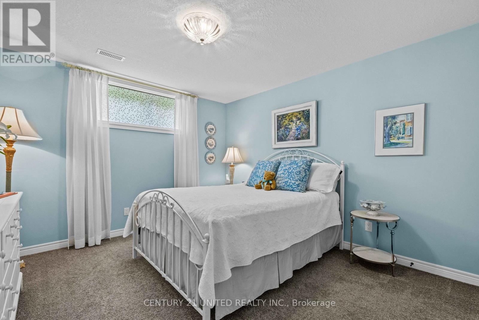 160 - 301 Carnegie Avenue, Peterborough, Ontario K9L 0E9 - Photo 14 - X12538860