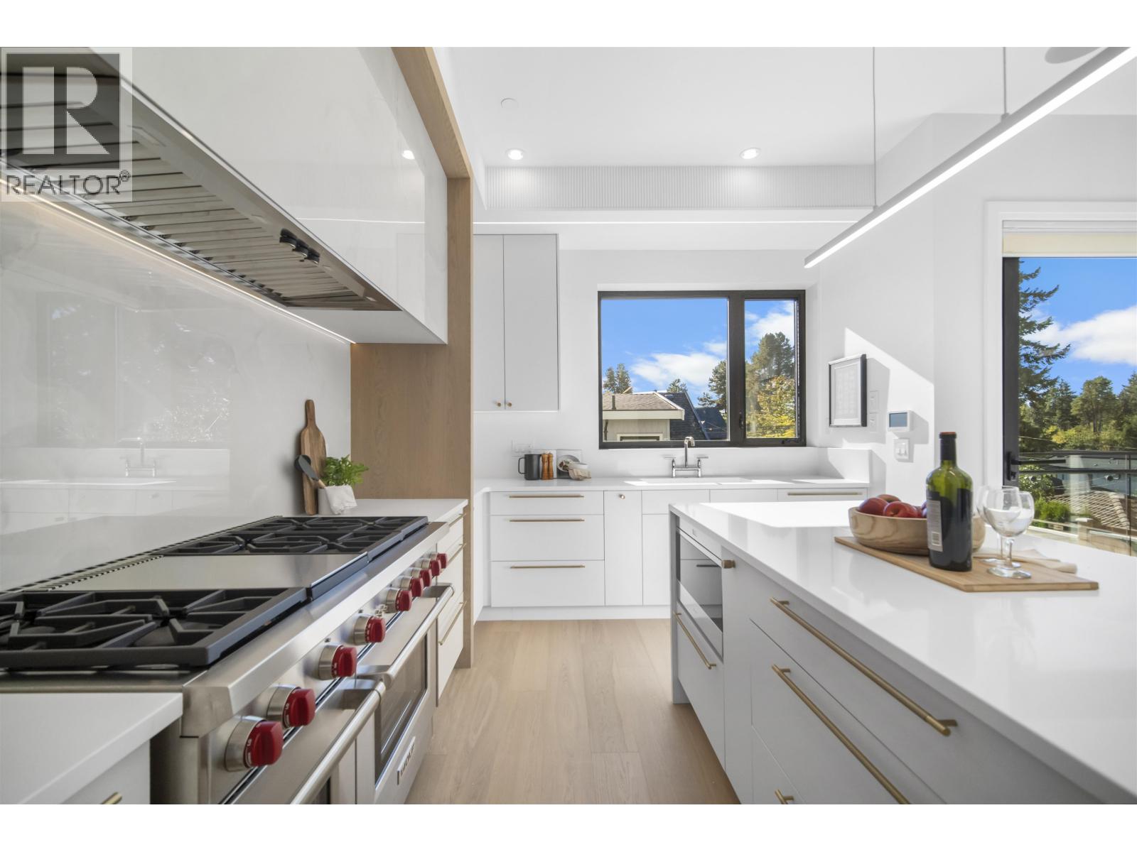 3940 W 24TH AVENUE, Vancouver, British Columbia