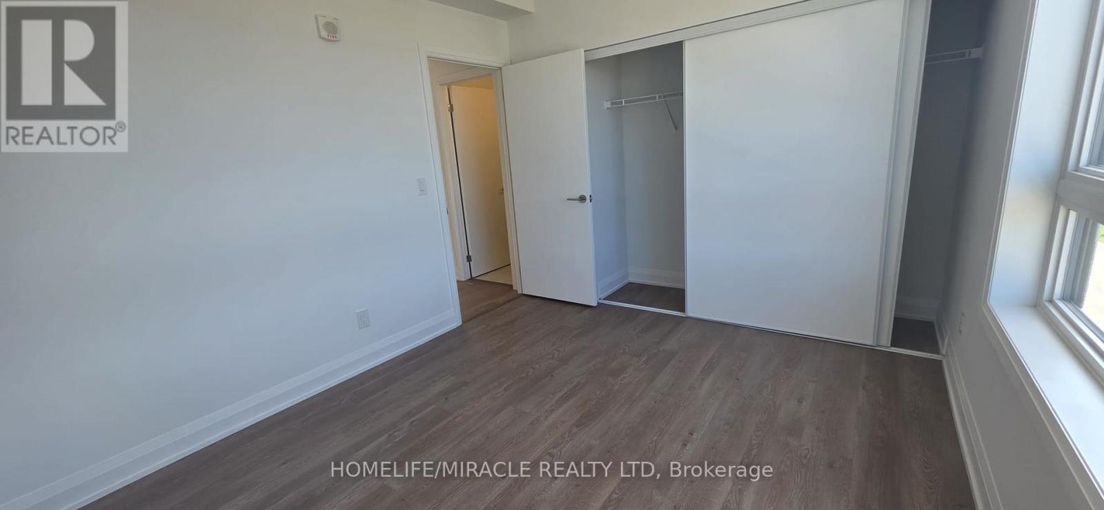 311 - 3250 Carding Mill Trail, Oakville, Ontario  L6M 1L3 - Photo 9 - W12538684