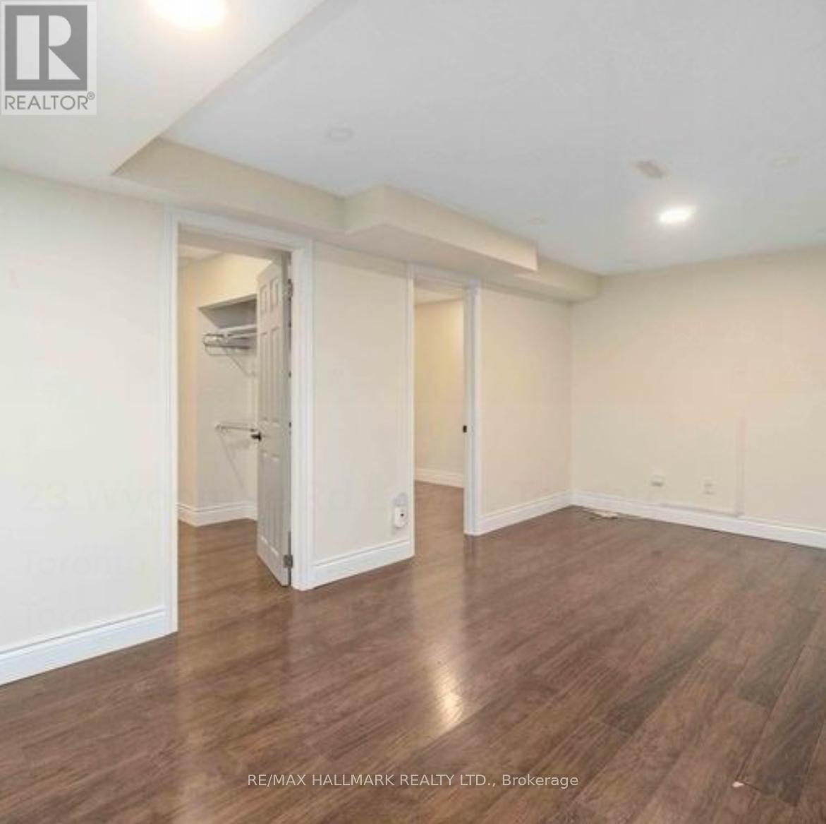 Lower - 23 Wycombe Road, Toronto, Ontario M3M 2W6 - Photo 5 - W12538692