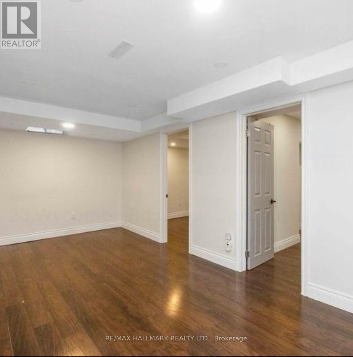 Lower - 23 Wycombe Road, Toronto, Ontario M3M 2W6 - Photo 6 - W12538692