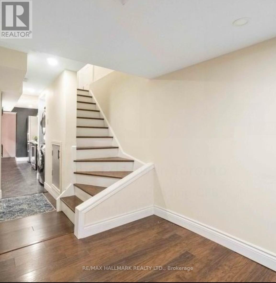 Lower - 23 Wycombe Road, Toronto, Ontario M3M 2W6 - Photo 7 - W12538692