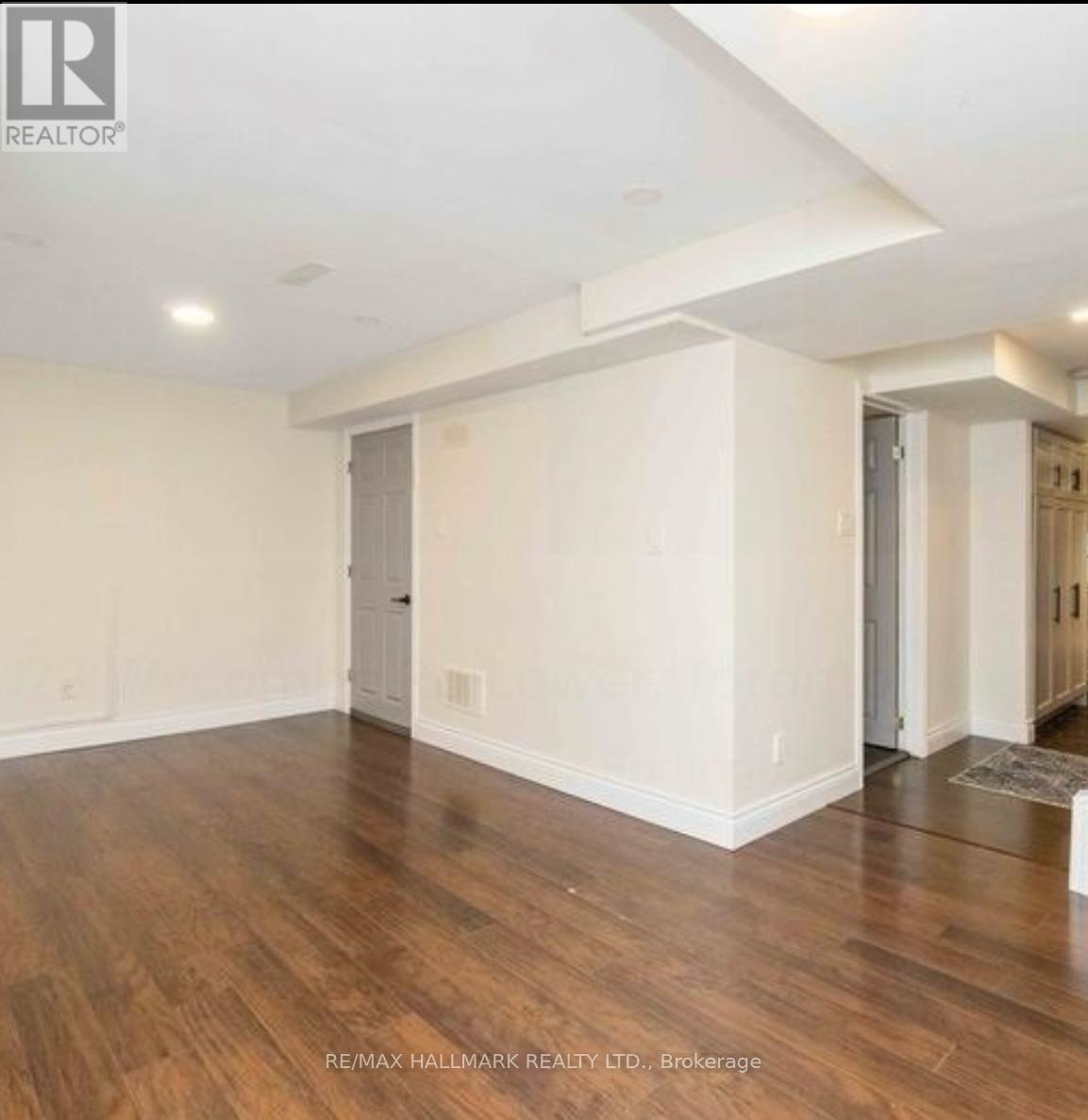 Lower - 23 Wycombe Road, Toronto, Ontario M3M 2W6 - Photo 9 - W12538692