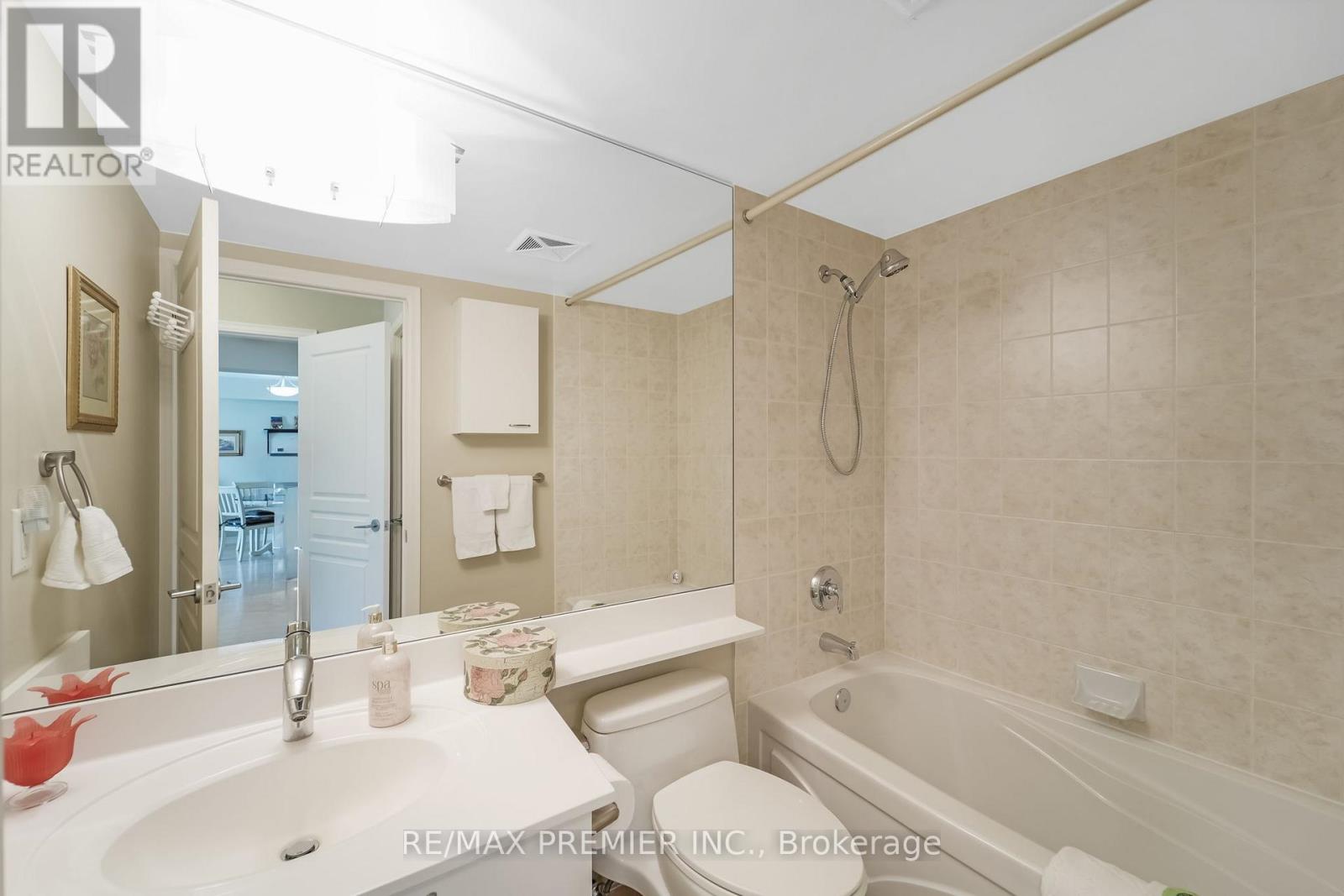 216 - 1403 Royal York Road, Toronto, Ontario  M9P 0A1 - Photo 17 - W12538694