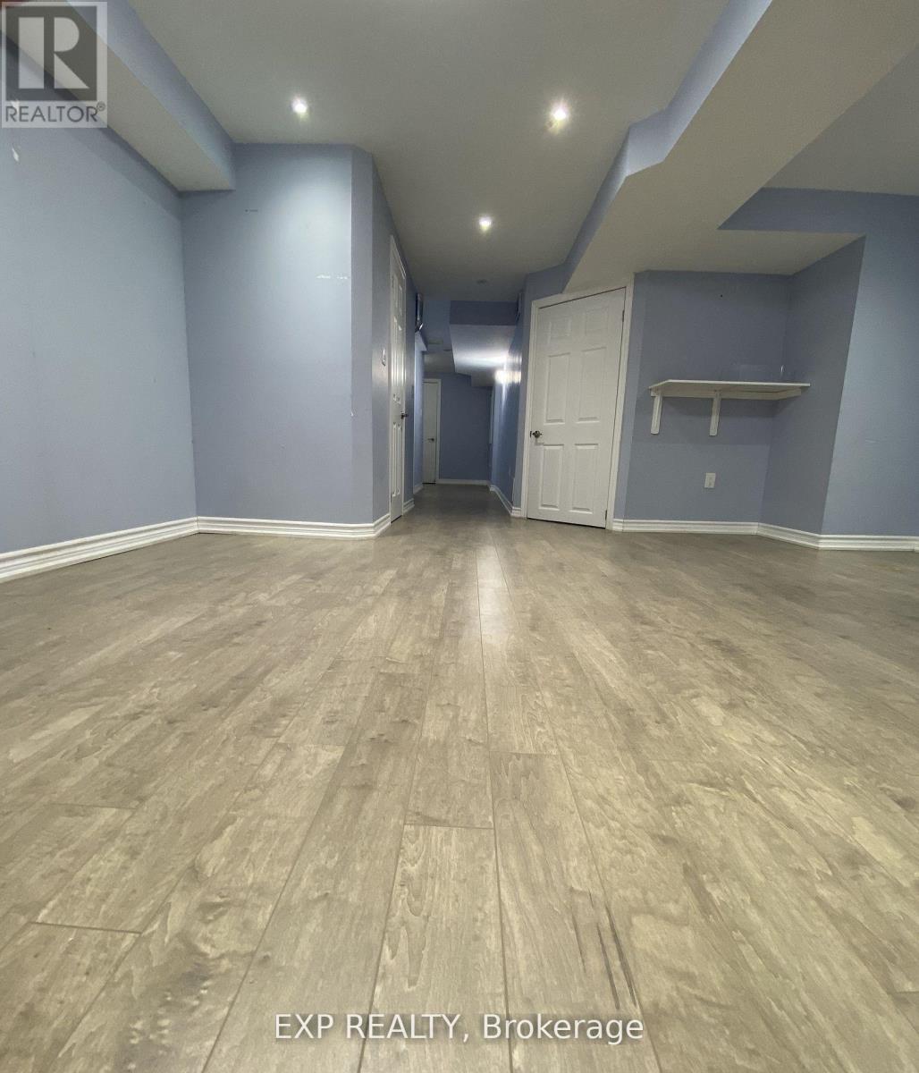 28 Wicklow Road, Brampton, Ontario  L6X 0J6 - Photo 19 - W12538716