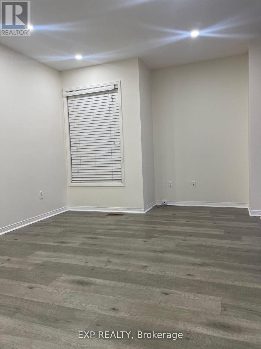 28 Wicklow Road, Brampton, Ontario  L6X 0J6 - Photo 5 - W12538716