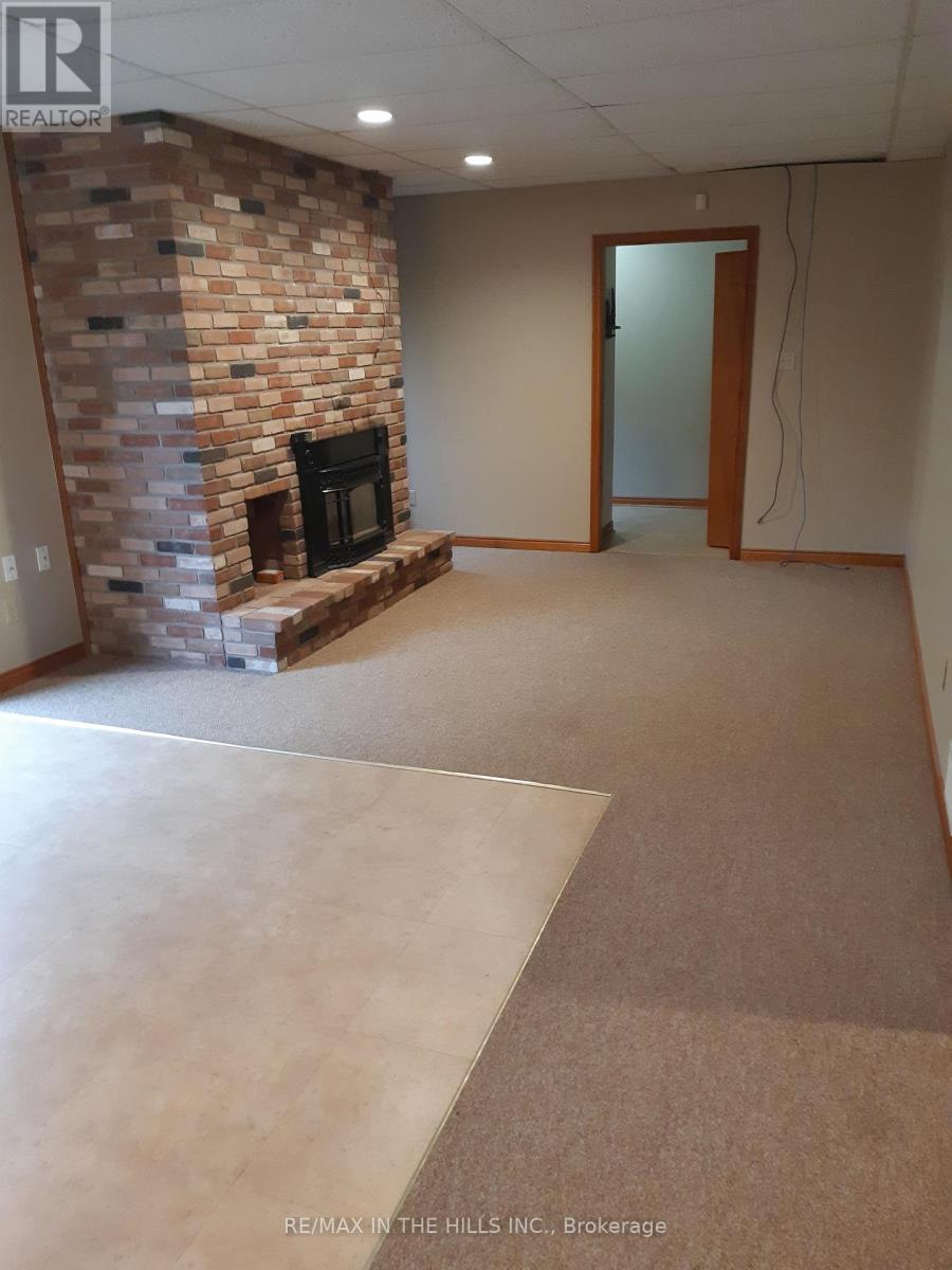 933009 Airport Road, Caledon, Ontario  L9W 2Z2 - Photo 4 - W12538724