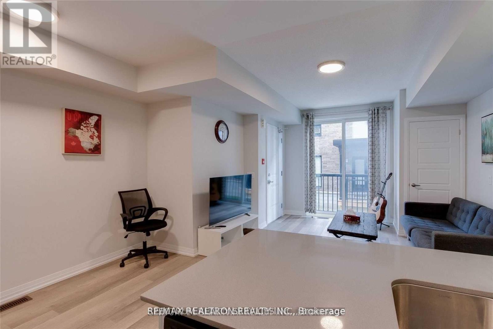 115 - 1200 Main Street E, Milton, Ontario  L9T 9K9 - Photo 8 - W12538746