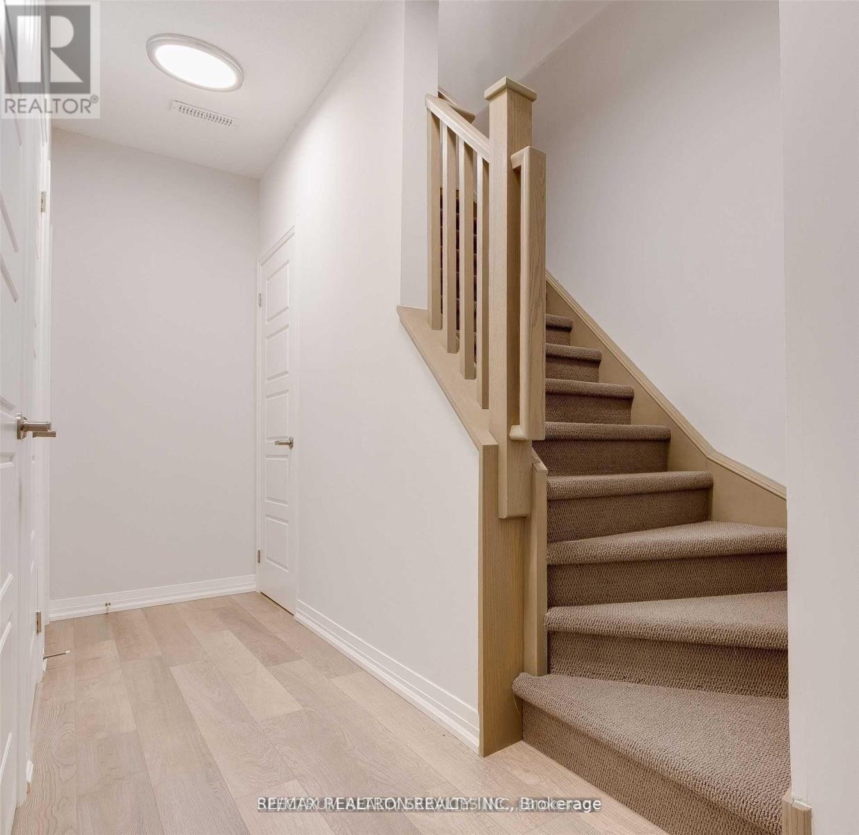 115 - 1200 Main Street E, Milton, Ontario  L9T 9K9 - Photo 9 - W12538746