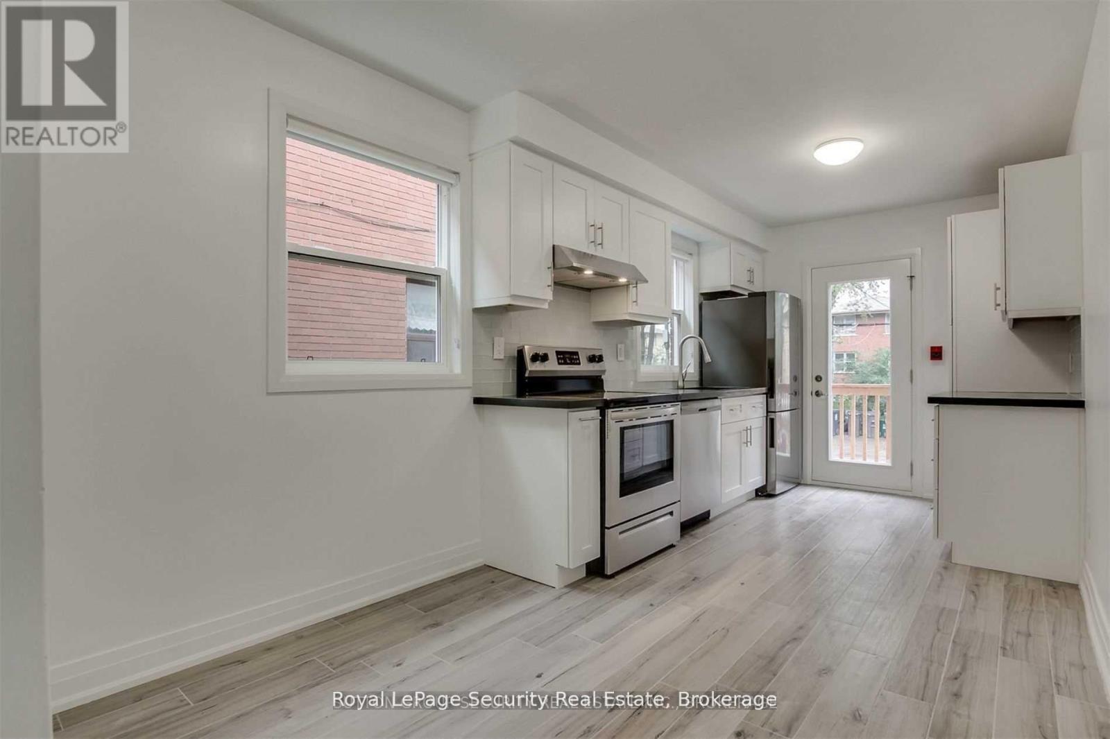 148 Portland Street, Toronto, Ontario  M8Y 1B2 - Photo 17 - W12538782