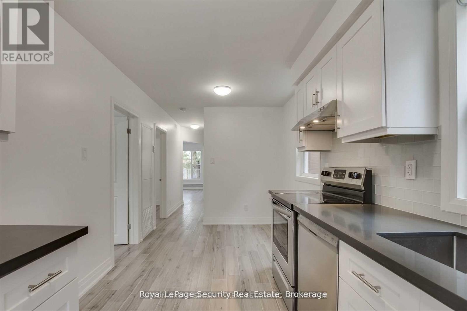 148 Portland Street, Toronto, Ontario  M8Y 1B2 - Photo 20 - W12538782