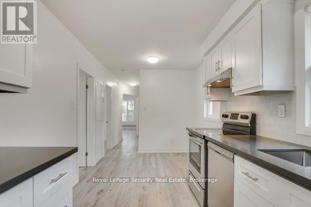 148 Portland Street, Toronto, Ontario  M8Y 1B2 - Photo 36 - W12538782