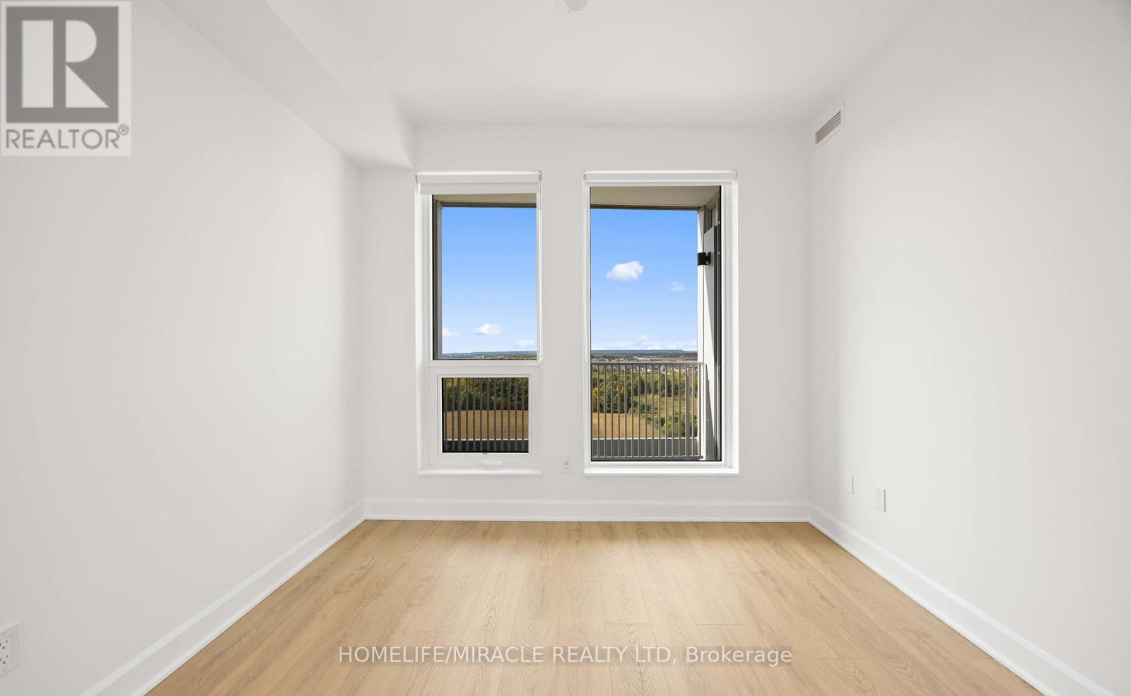 1108 - 3240 William Coltson Avenue, Oakville, Ontario  L6H 8C8 - Photo 32 - W12538834