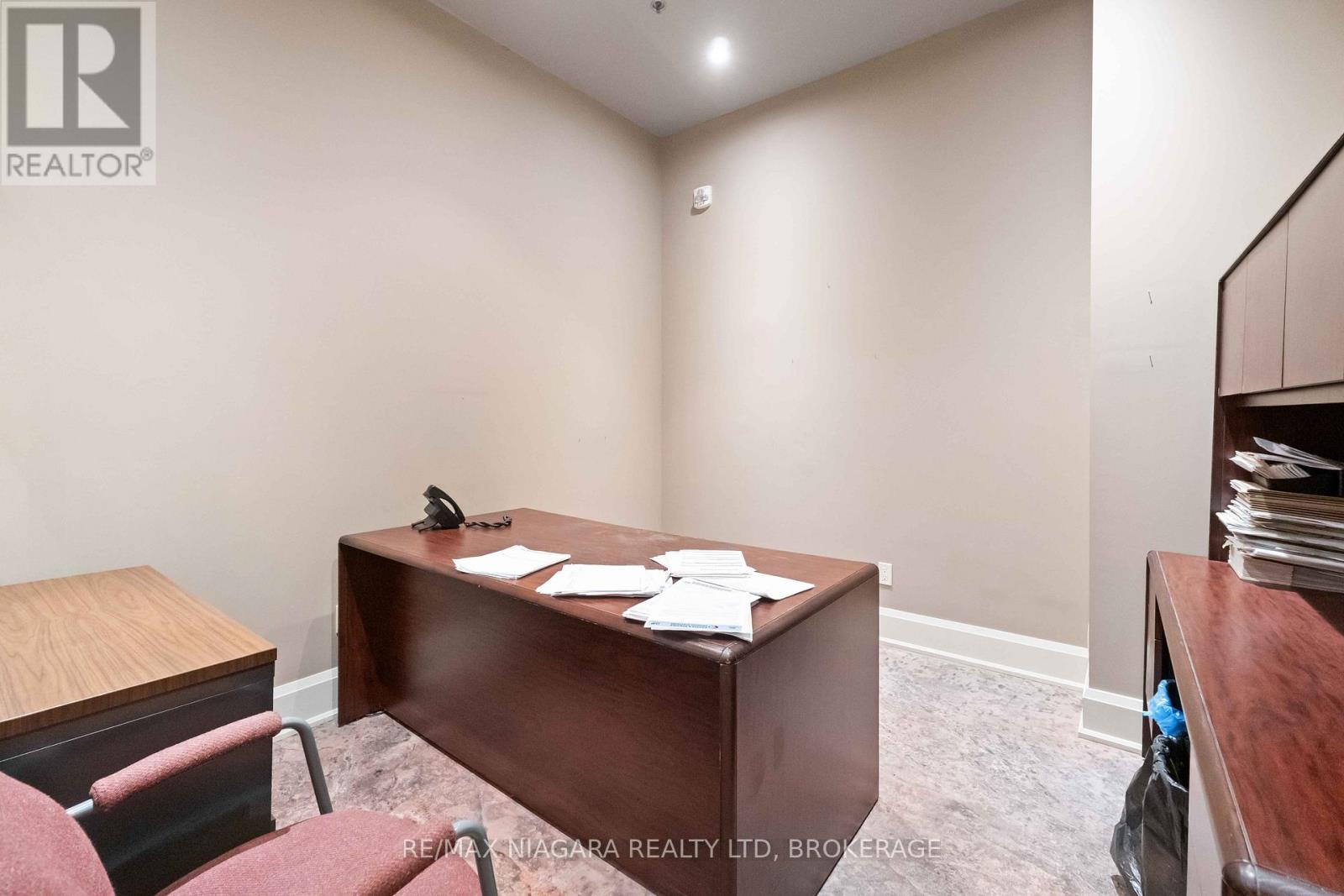 3 - 271 Merritt Street, St. Catharines, Ontario L2T 1K1 - Photo 18 - X12538868