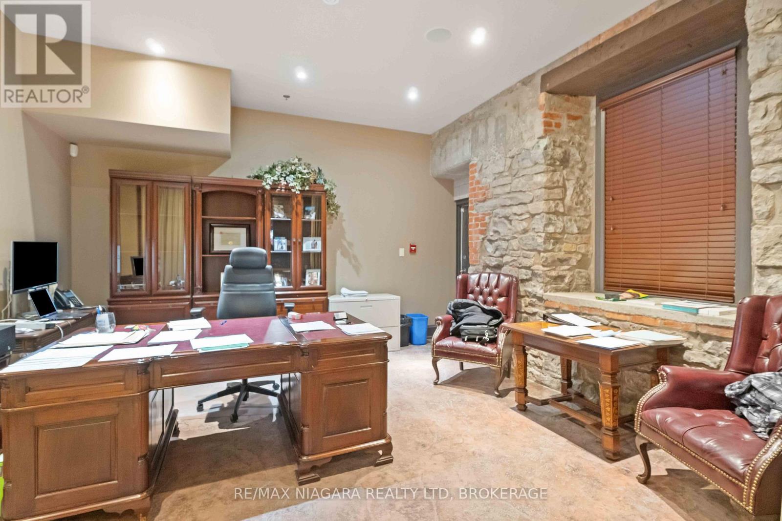 3 - 271 Merritt Street, St. Catharines, Ontario L2T 1K1 - Photo 24 - X12538868