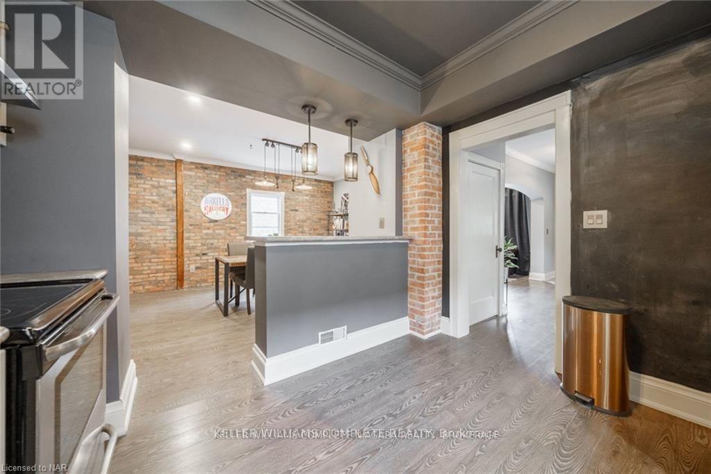 29 Bertie Street, Fort Erie, Ontario  L2A 1X8 - Photo 12 - X12538872