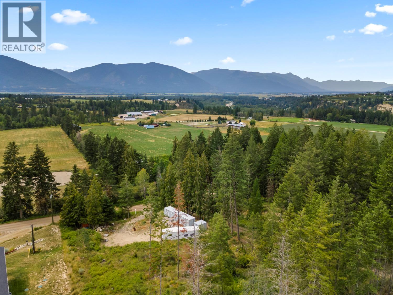 3596 Phillips Road, Lister, British Columbia  V0B 1G6 - Photo 1 - 10369004