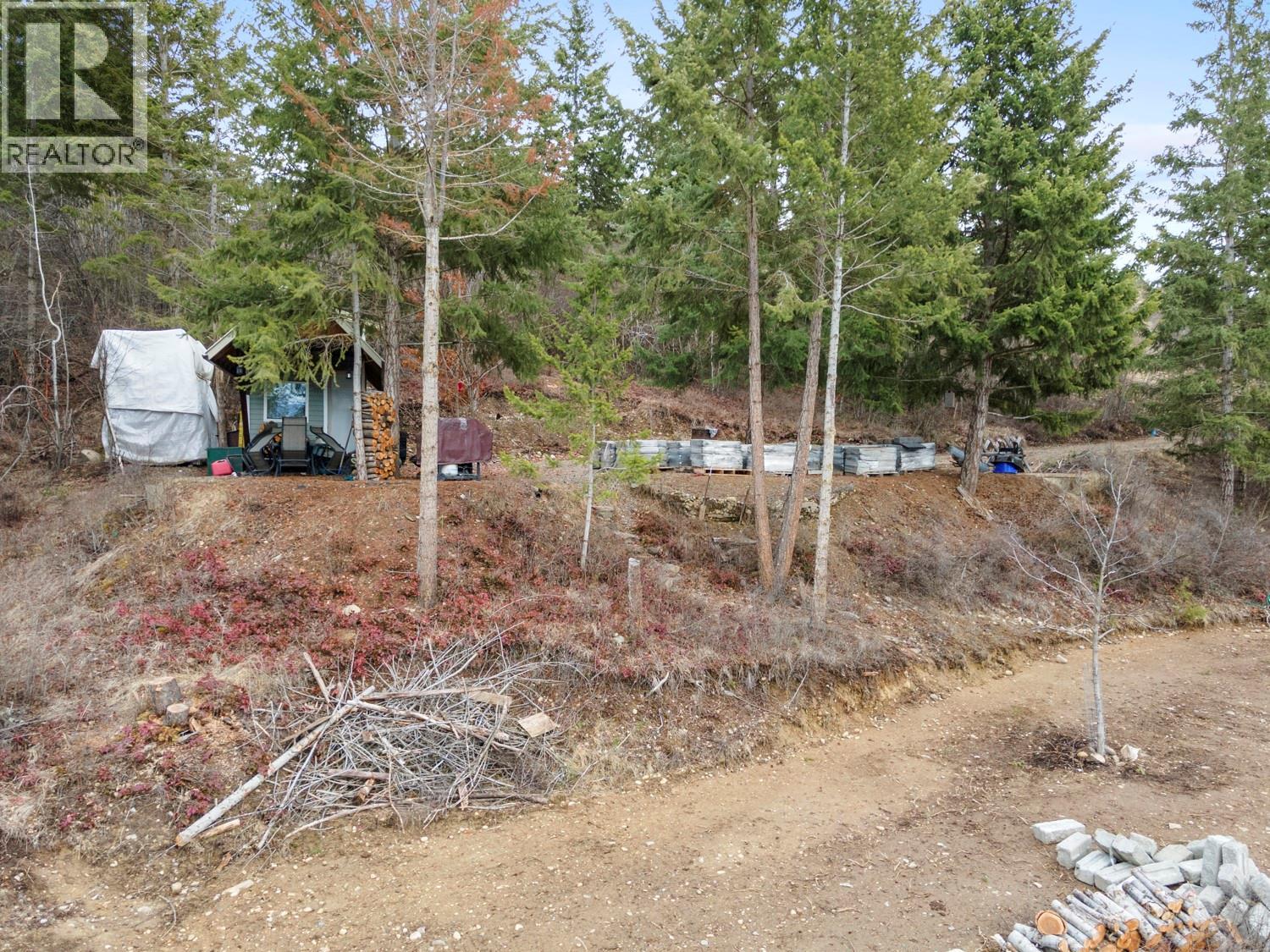 3596 Phillips Road, Lister, British Columbia  V0B 1G6 - Photo 11 - 10369004
