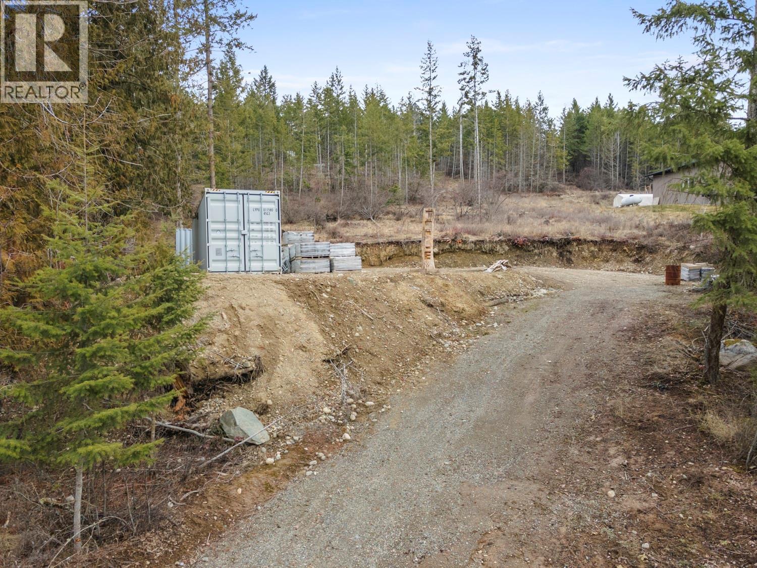 3596 Phillips Road, Lister, British Columbia  V0B 1G6 - Photo 12 - 10369004