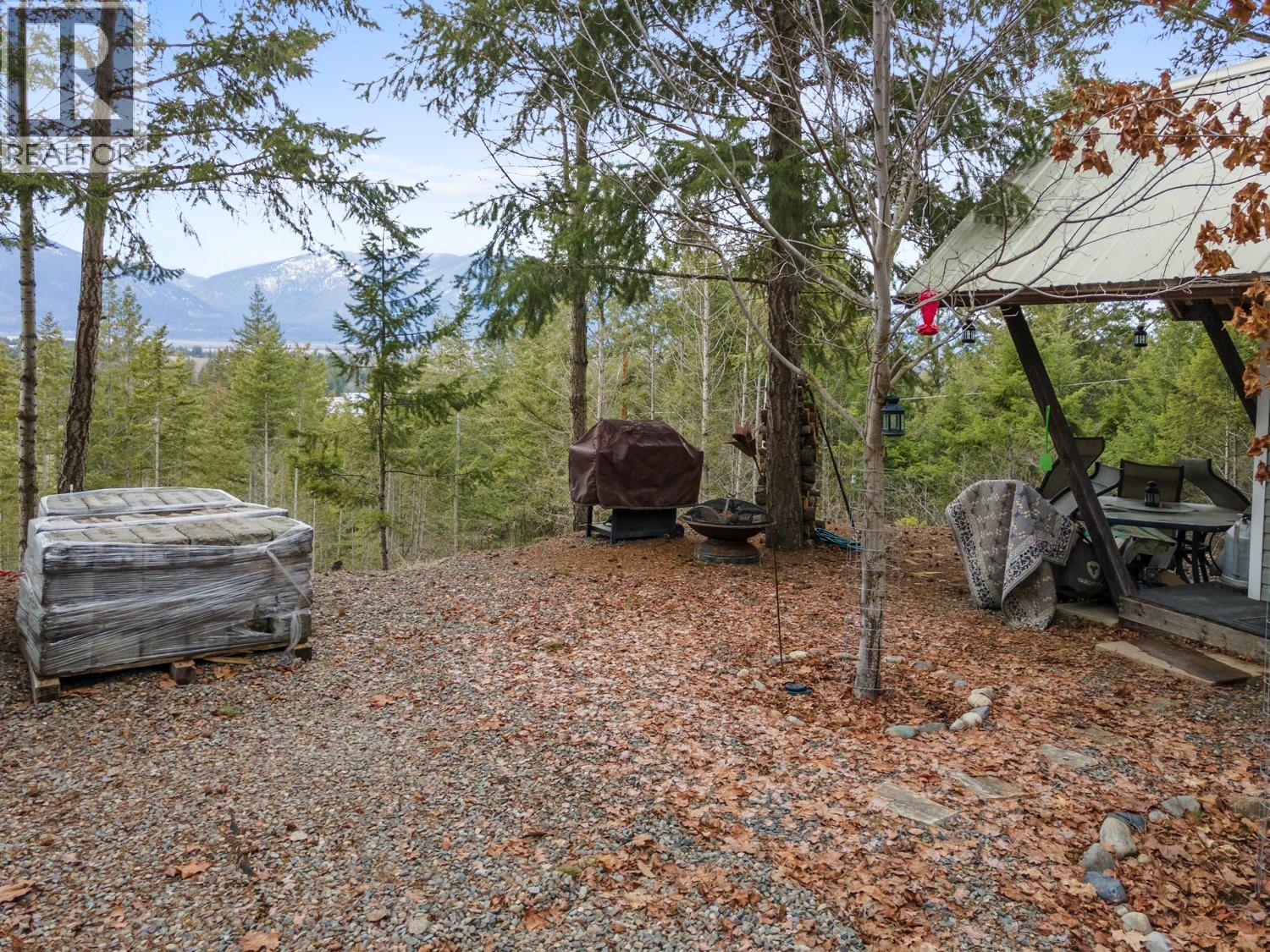 3596 Phillips Road, Lister, British Columbia  V0B 1G6 - Photo 8 - 10369004