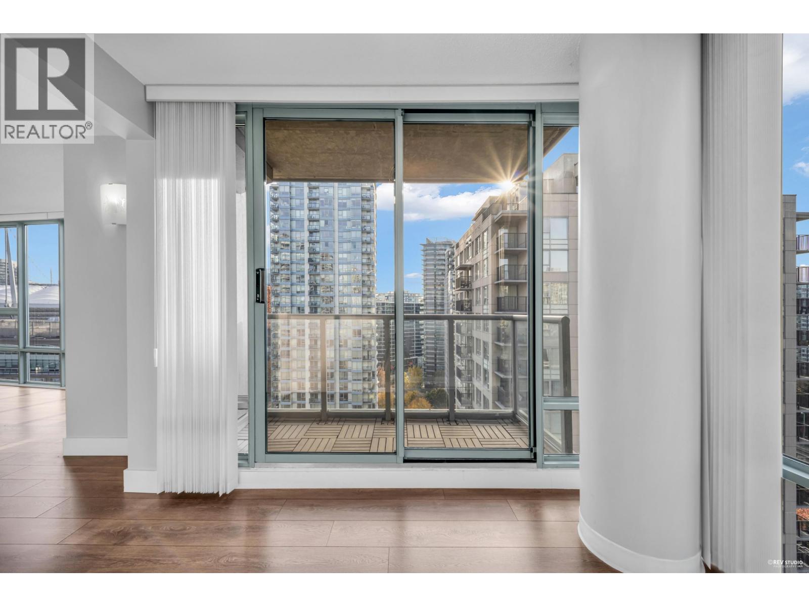 1802 930 Cambie Street, Vancouver, British Columbia  V6B 5X6 - Photo 15 - R3066788