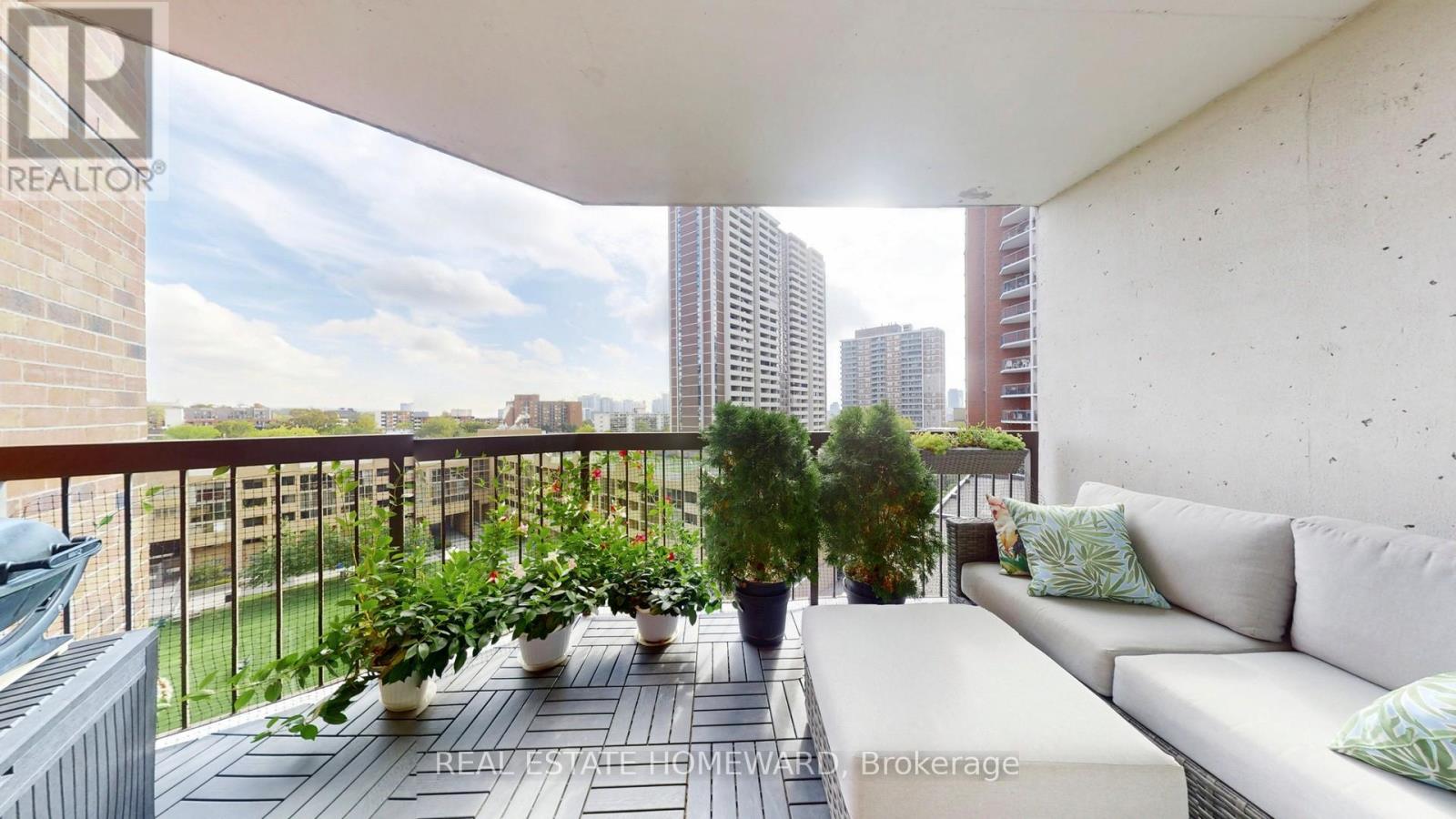 920 - 77 Maitland Place, Toronto, Ontario  M4Y 2V6 - Photo 21 - C12494232