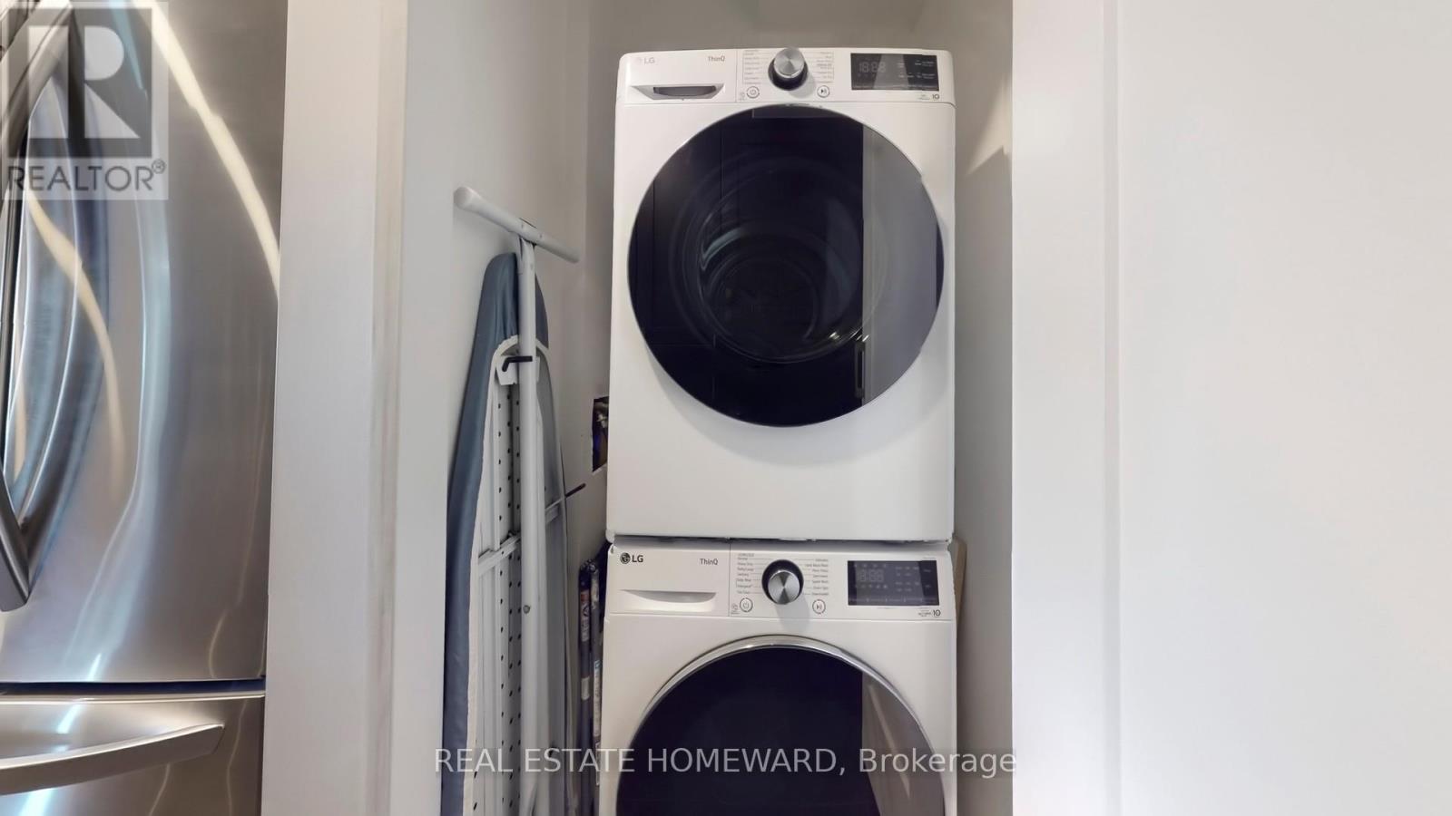 920 - 77 Maitland Place, Toronto, Ontario  M4Y 2V6 - Photo 19 - C12494232