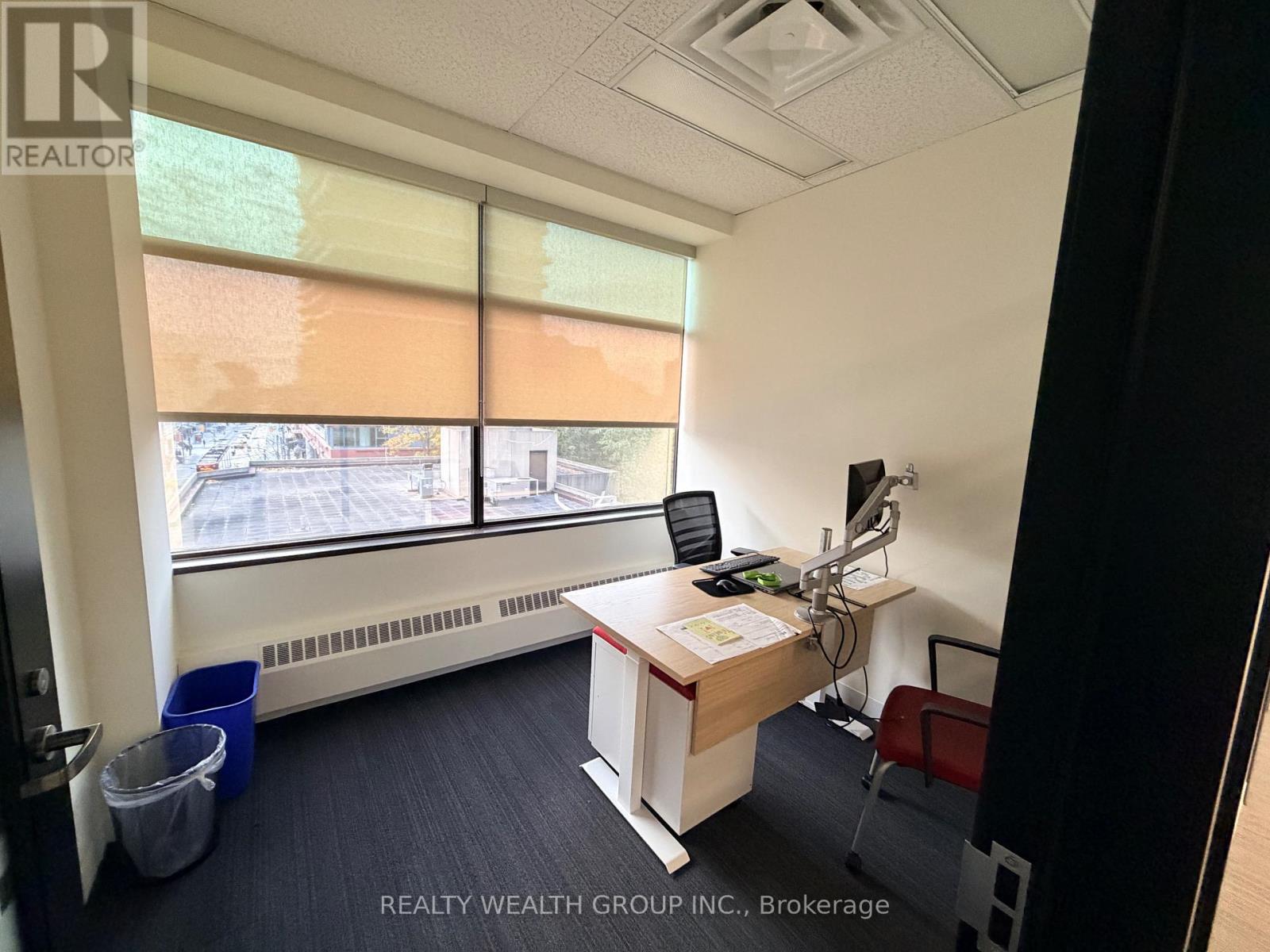 401 - 250 Dundas Street W, Toronto, Ontario  M5T 2Z5 - Photo 5 - C12536082