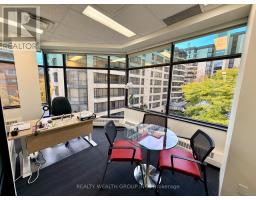 401 - 250 DUNDAS STREET W, Toronto, Ontario