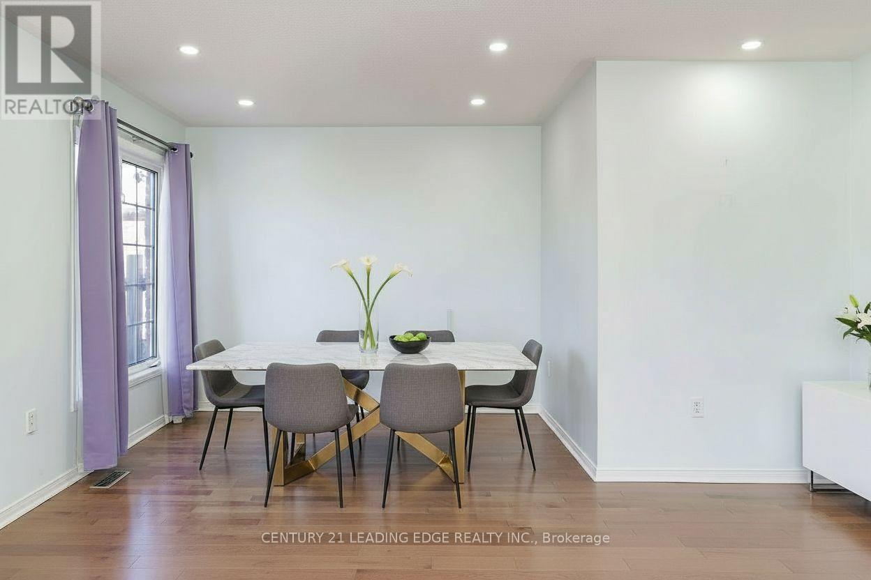 2 Oglevie Drive, Whitby, Ontario L1R 2Y4 - Photo 10 - E12538770