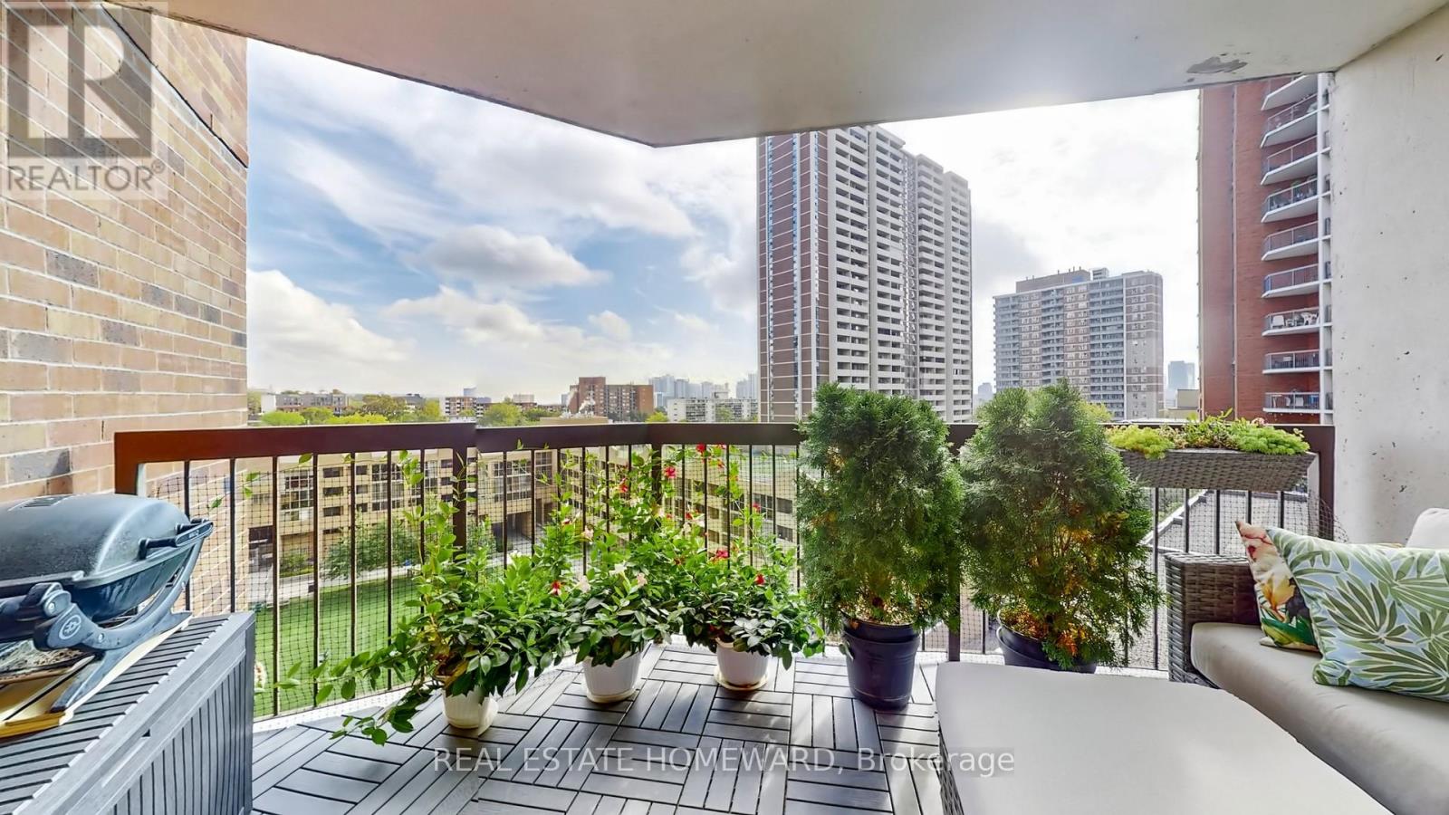 920 - 77 Maitland Place, Toronto, Ontario  M4Y 2V6 - Photo 20 - C12494232