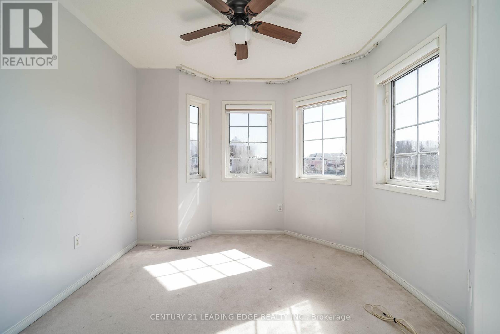 2 Oglevie Drive, Whitby, Ontario L1R 2Y4 - Photo 32 - E12538770