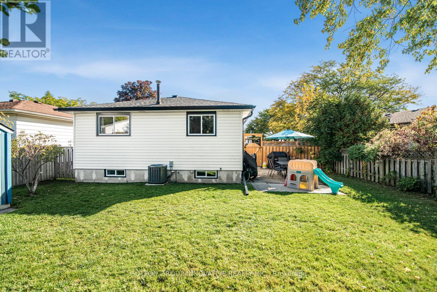 128 Moxley Drive, Hamilton, Ontario  L8T 4R9 - Photo 41 - X12538652