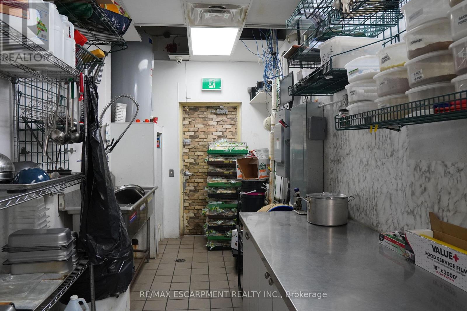 2 - 380 Eramosa Road W, Guelph, Ontario  N1E 2M9 - Photo 12 - X12538676