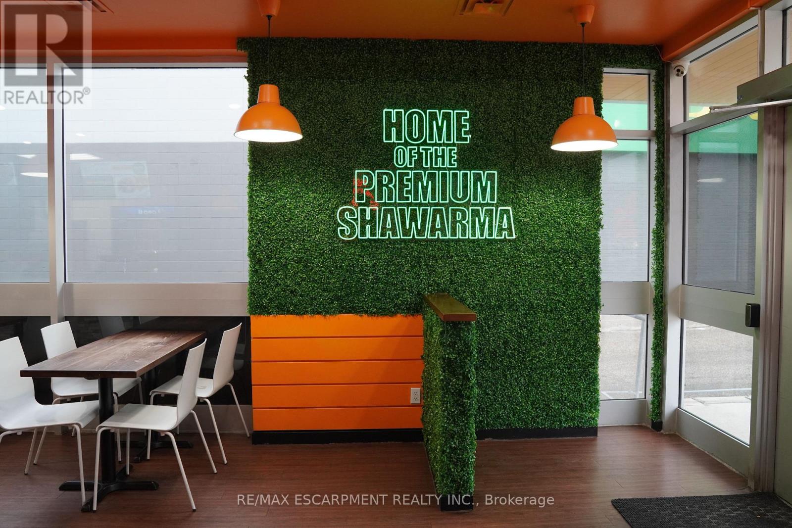 2 - 380 Eramosa Road W, Guelph, Ontario  N1E 2M9 - Photo 3 - X12538676