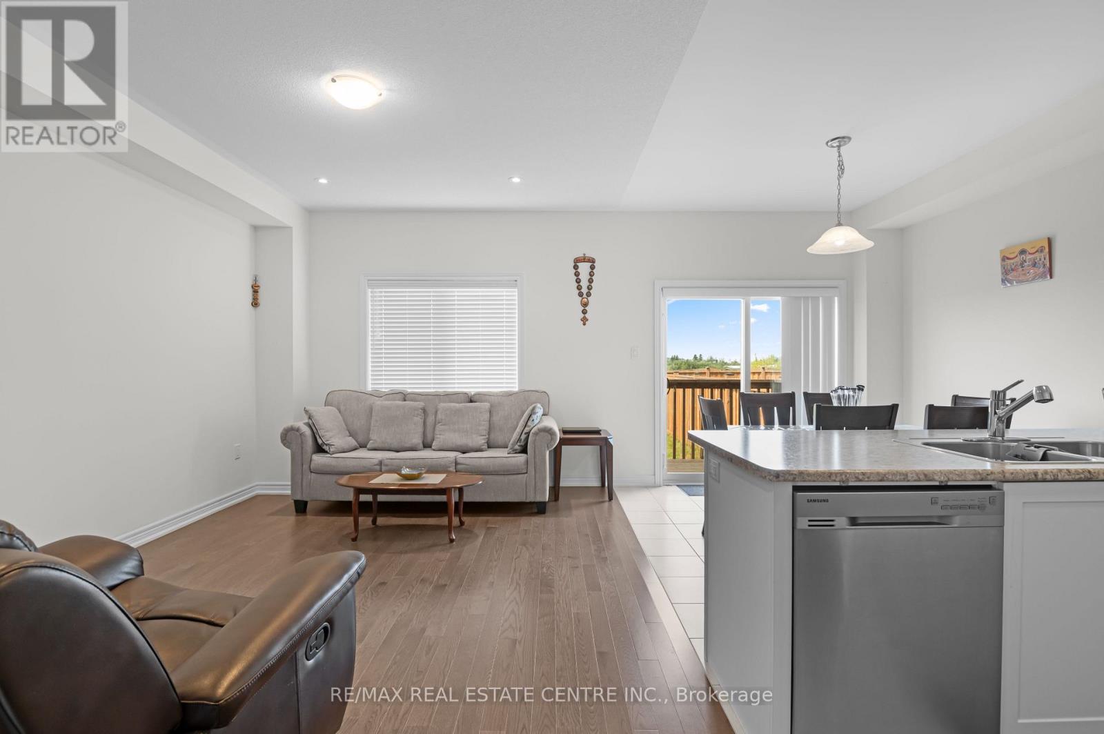 168 Clark Street, Shelburne, Ontario  L9V 3X2 - Photo 12 - X12538702