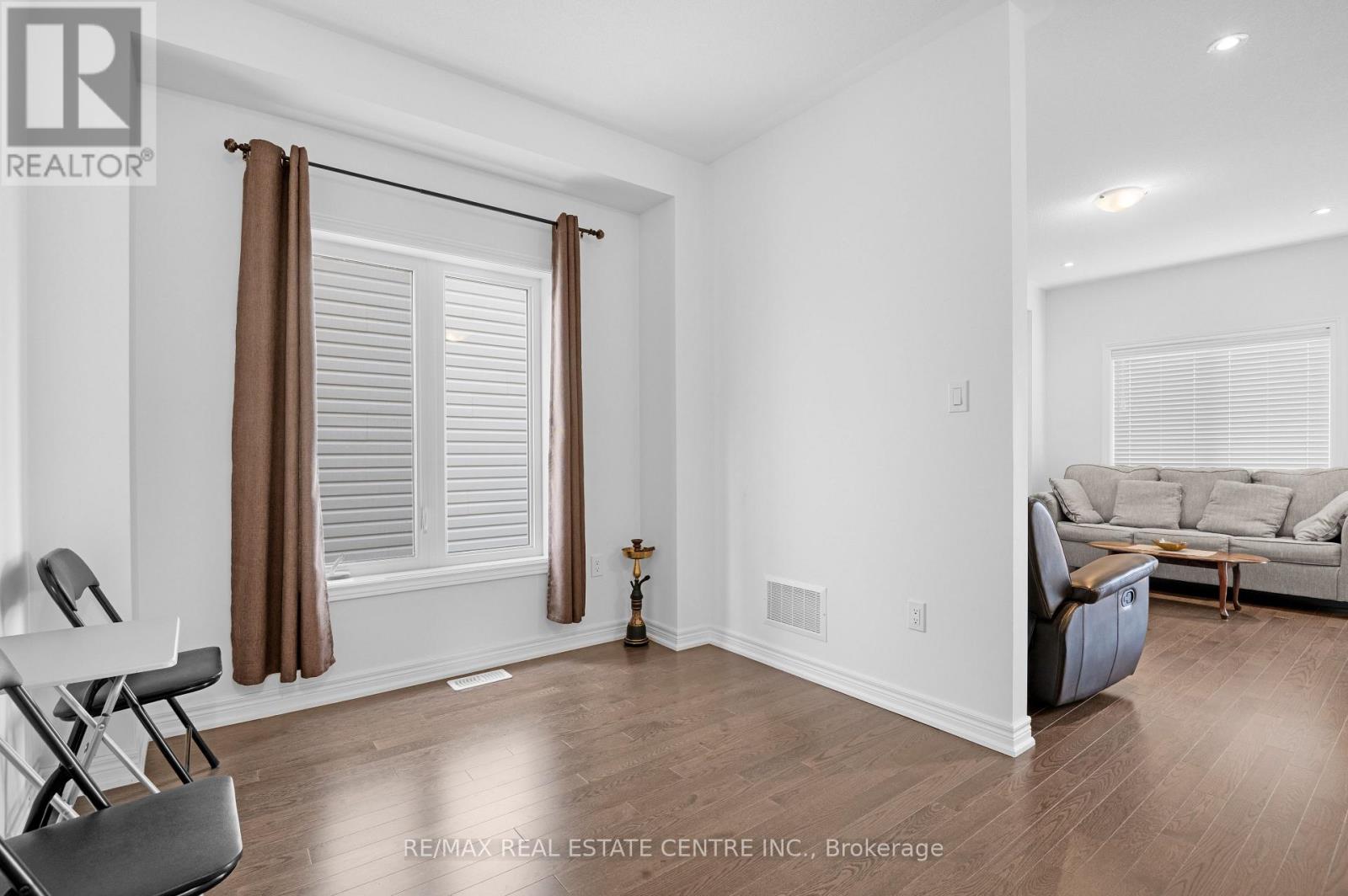 168 Clark Street, Shelburne, Ontario  L9V 3X2 - Photo 9 - X12538702