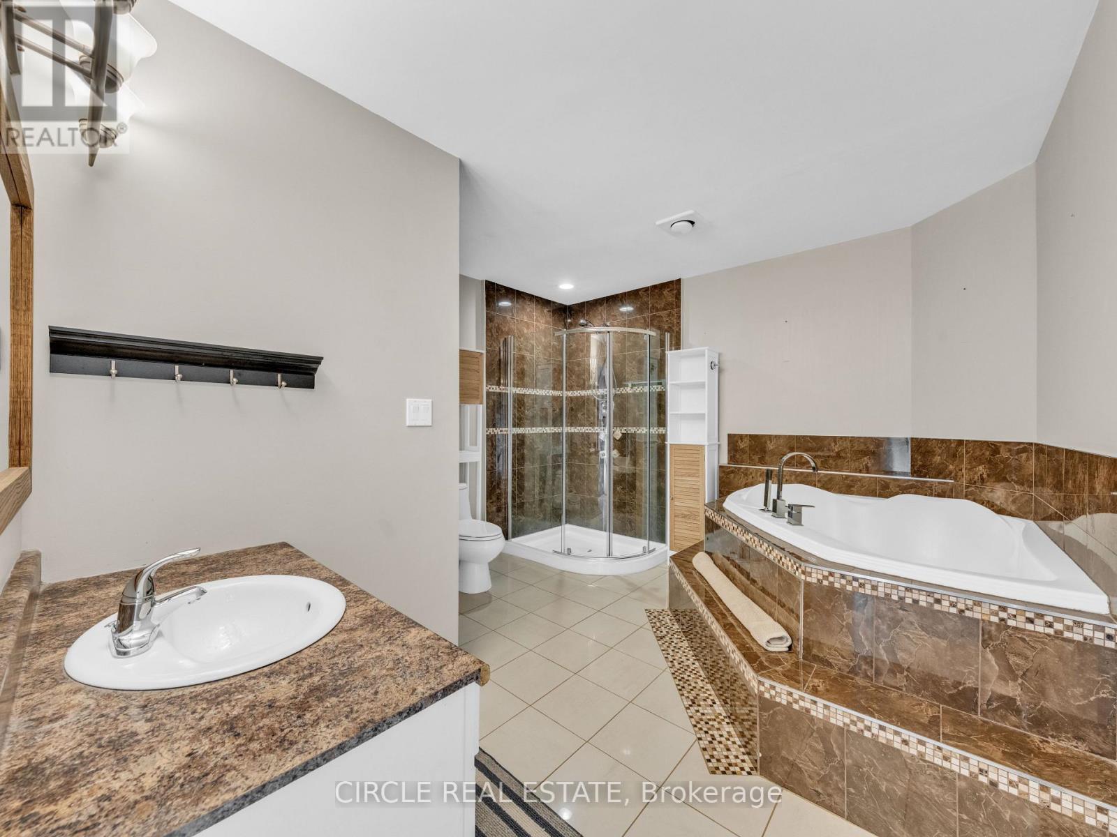 2243 Elsmere Avenue, Windsor, Ontario  N8W 2C7 - Photo 30 - X12538758