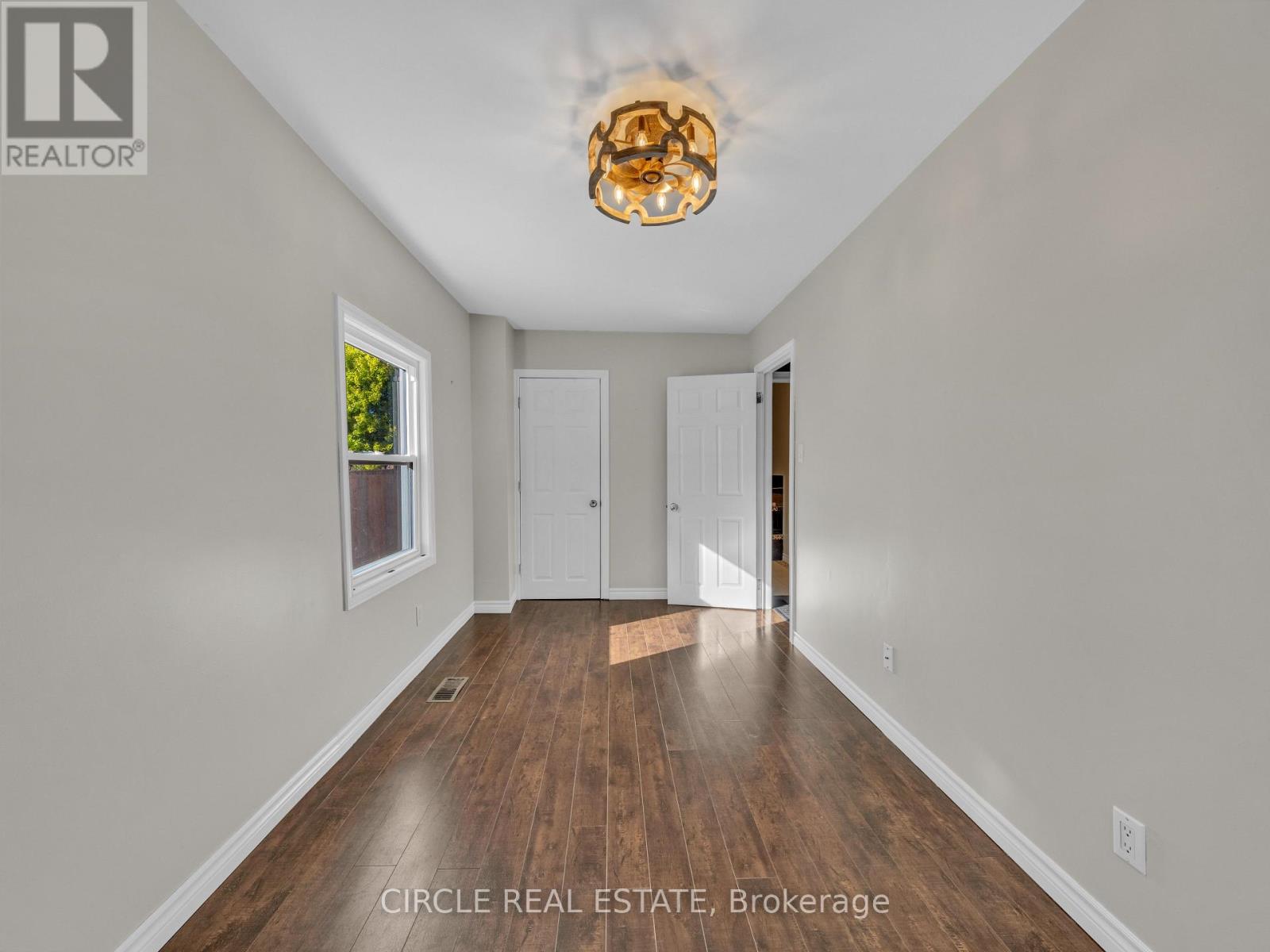 2243 Elsmere Avenue, Windsor, Ontario  N8W 2C7 - Photo 34 - X12538758