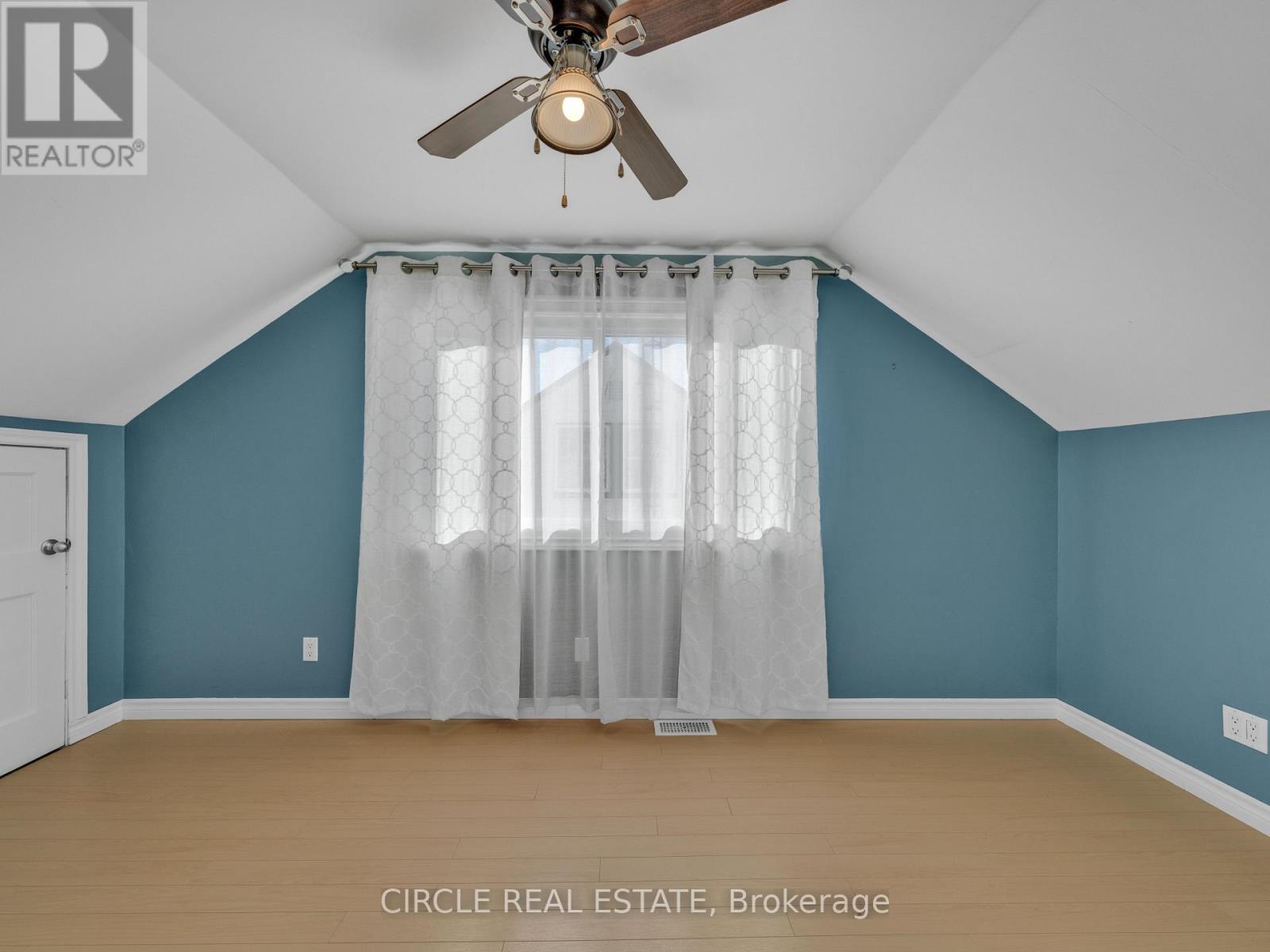 2243 Elsmere Avenue, Windsor, Ontario  N8W 2C7 - Photo 36 - X12538758