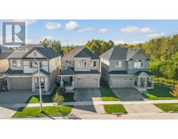 131 STEEPLECHASE WAY, Waterloo, Ontario