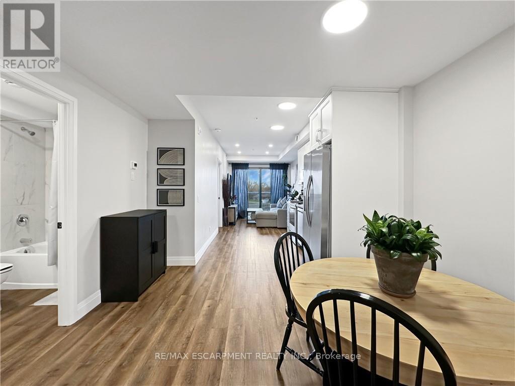 309 - 64 Main Street N, Haldimand, Ontario  N0A 1H0 - Photo 5 - X12538768