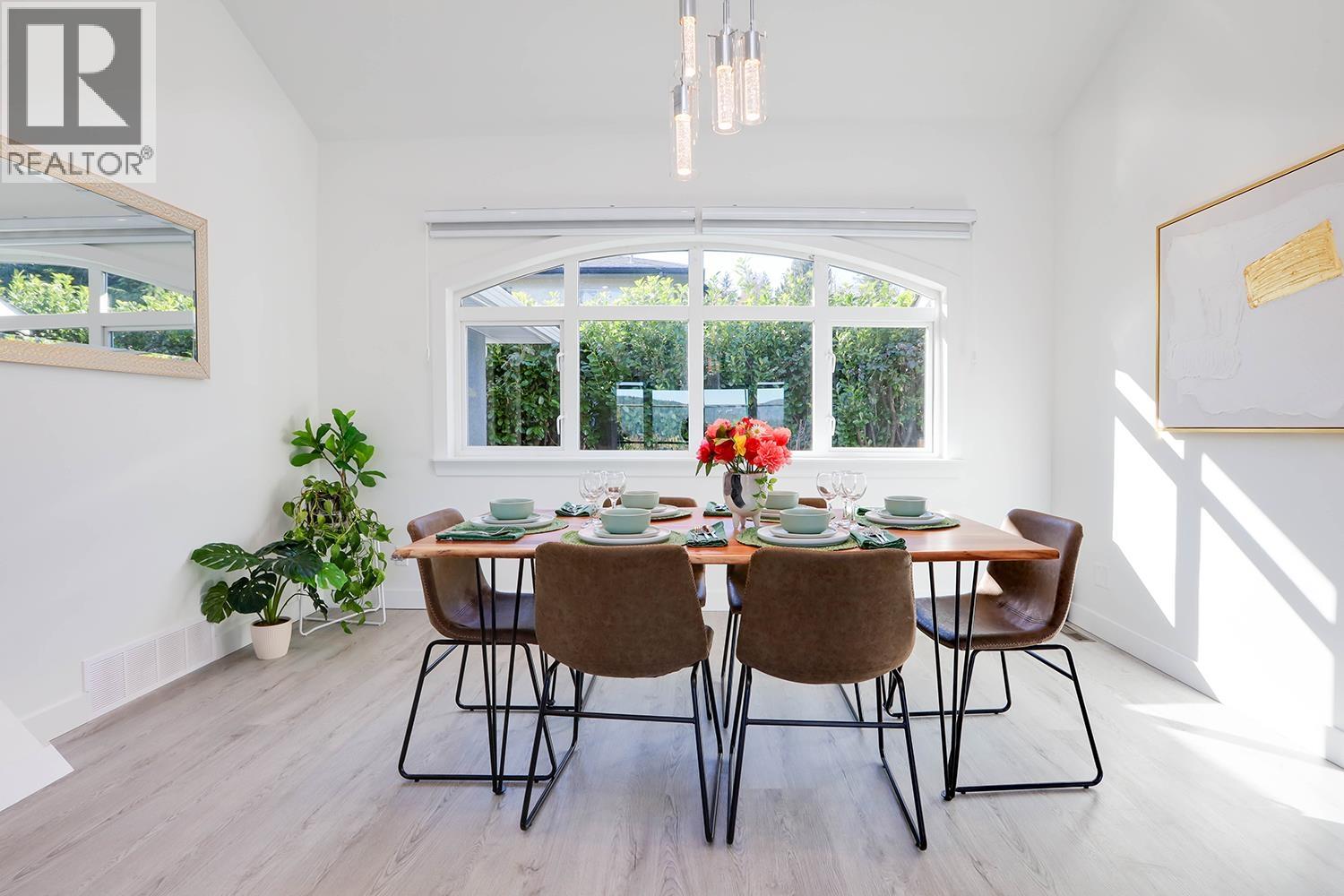 4254 Caddy Road, North Vancouver, British Columbia V7G 1B7 - Photo 12 - R3066826