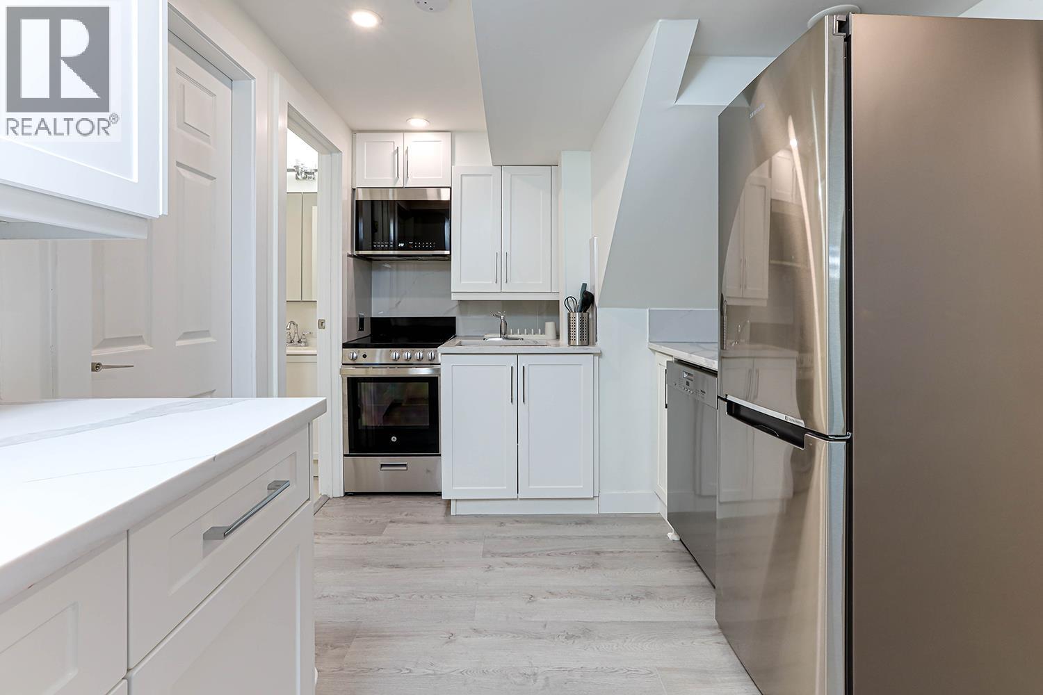 4254 Caddy Road, North Vancouver, British Columbia V7G 1B7 - Photo 32 - R3066826