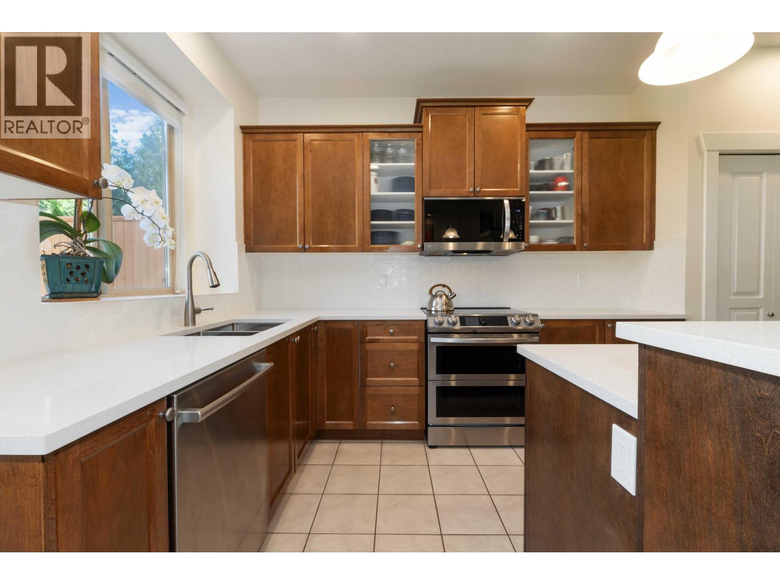 10690 247a Street, Maple Ridge, British Columbia  V2W 0A6 - Photo 11 - R3066829